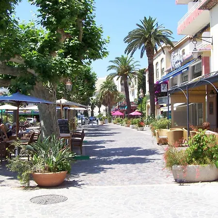 Апартаменти 2 Pieces, 4 Couchages, Parking, Wifi - - Fr-1-251-929